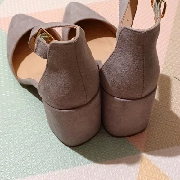 Lulu's Grey Stileto Heel size 5.5 - Picture 4 of 10
